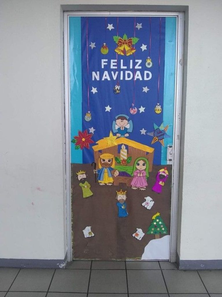 Ideas para tus puertas decoradas del nacimiento de jesús navideñas